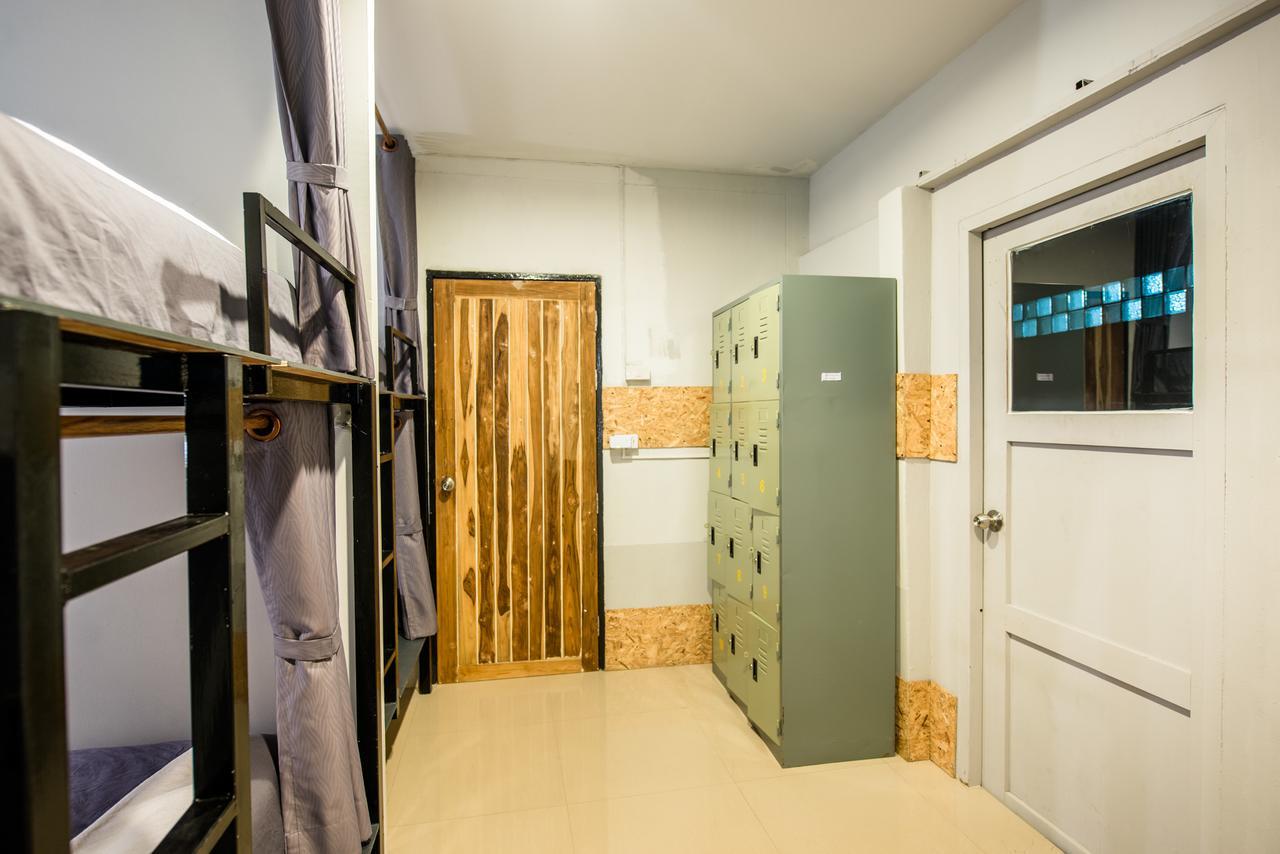 Buathai Loft Hostel Hua Hin (Adults Only) Exterior photo